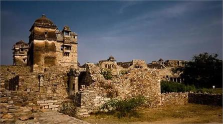 Haunted Places Rana Kumbha Mahal, Chittorgarh 